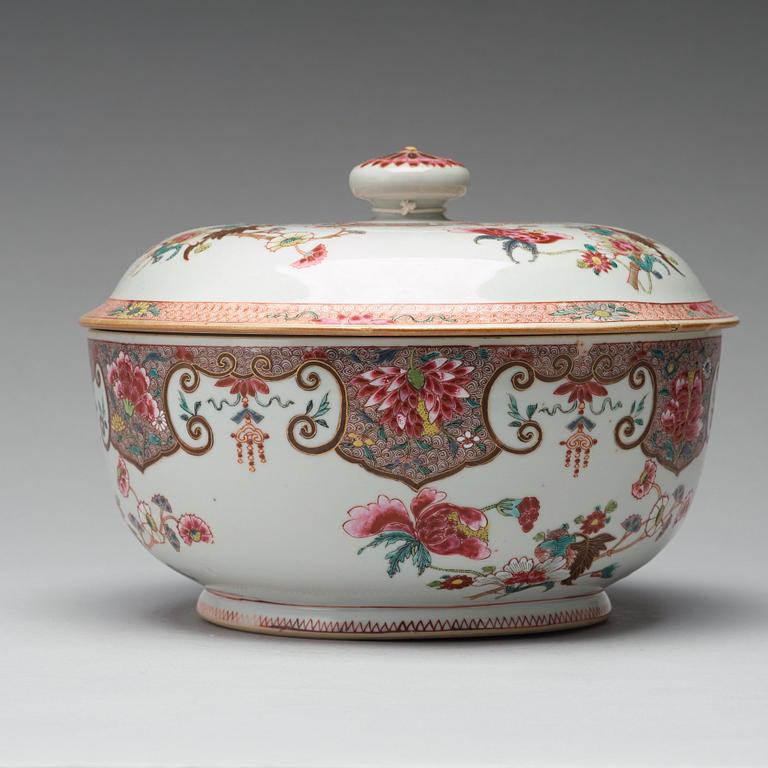 A famille rose tureen with cover, Qing dynasty, Yongzheng (1723-35).