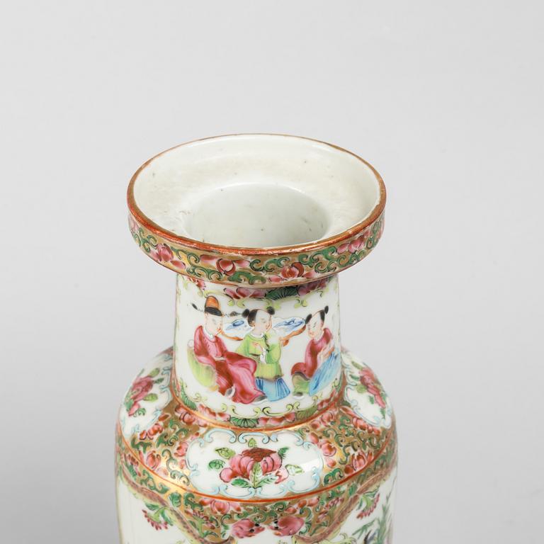 A Kanton porcelain vase, China, 19th century.
