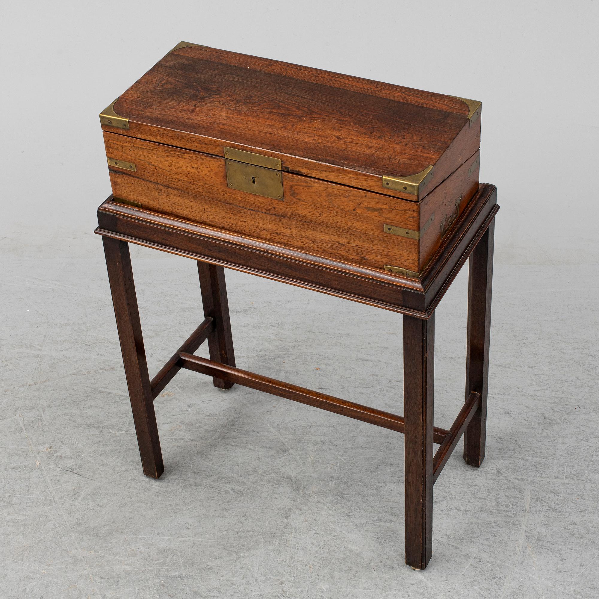 A writing box, 19th / 20th century.