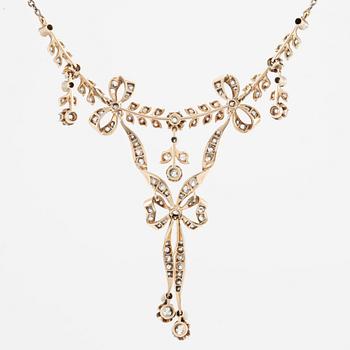 A necklace 14K gold and silver with old-cut diamonds.