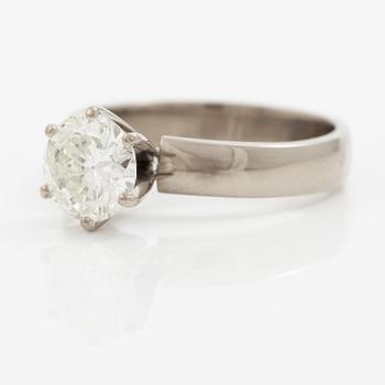A ring by Sebastian Schildt, 18K white gold set with a brilliant-cut diamond ca 1.50 ct.