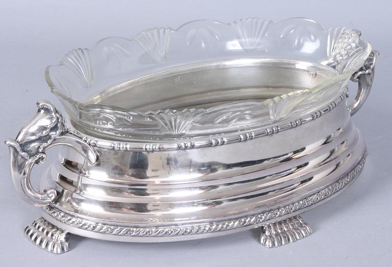 JARDINIERE, nysilver samt glas, 1900-talets första hälft.