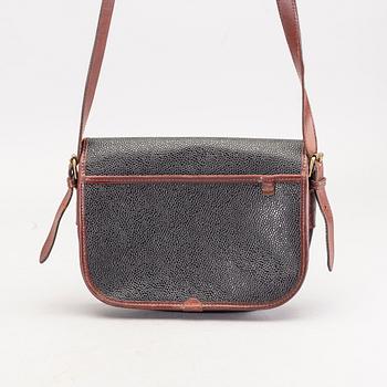 A Mulberry scotchgrain bag.