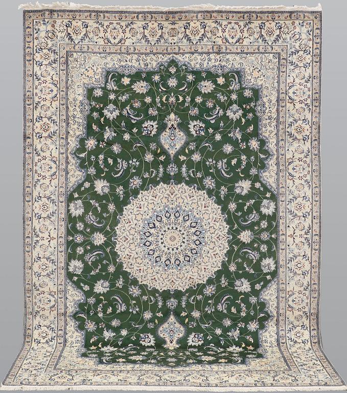 Matta, Nain, part silk, ca 302 x 202 cm.