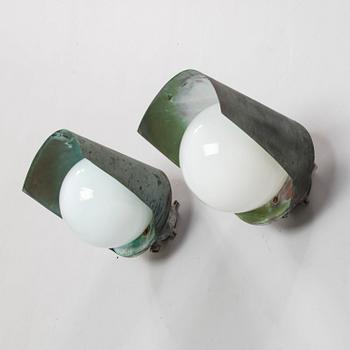 A pair of mid 1900 century wall- / outdoor lights AT32 for Itsu.