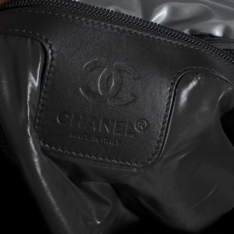 VÄSKA "Cocoon bag" från Chanel.