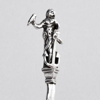 A Baroque silver spoon, probably Dutch late 17th century.