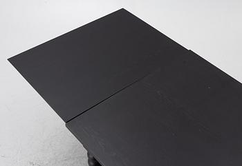 Dining table, first half of the 20th century.