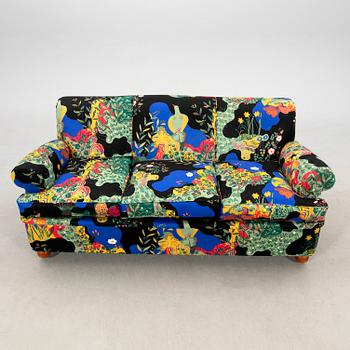 Josef Frank, soffa, modell 703, Firma Svenskt Tenn av OH Sjögren 2023.