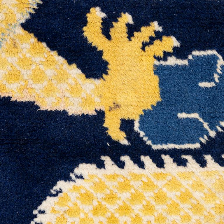 Pelarmatta, old Kina, ca 238 x 80 cm.