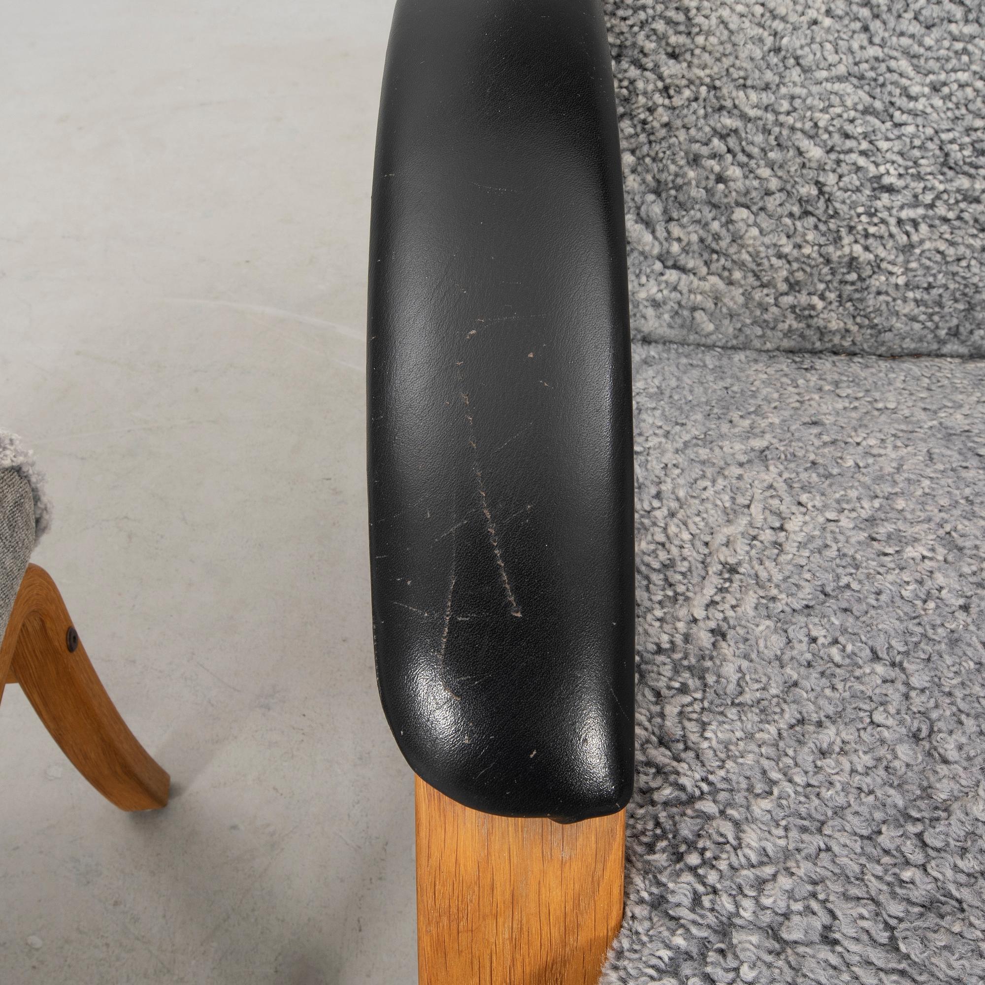 Jahn Aamodt fåtölj med fotpall "Easy" för Conform 2000-tal.