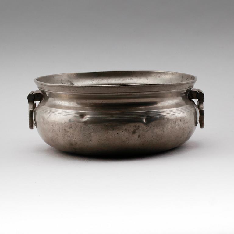 KALLSKÅL, tenn, Johan Lindwall, Nyköping 1847-1860/62.