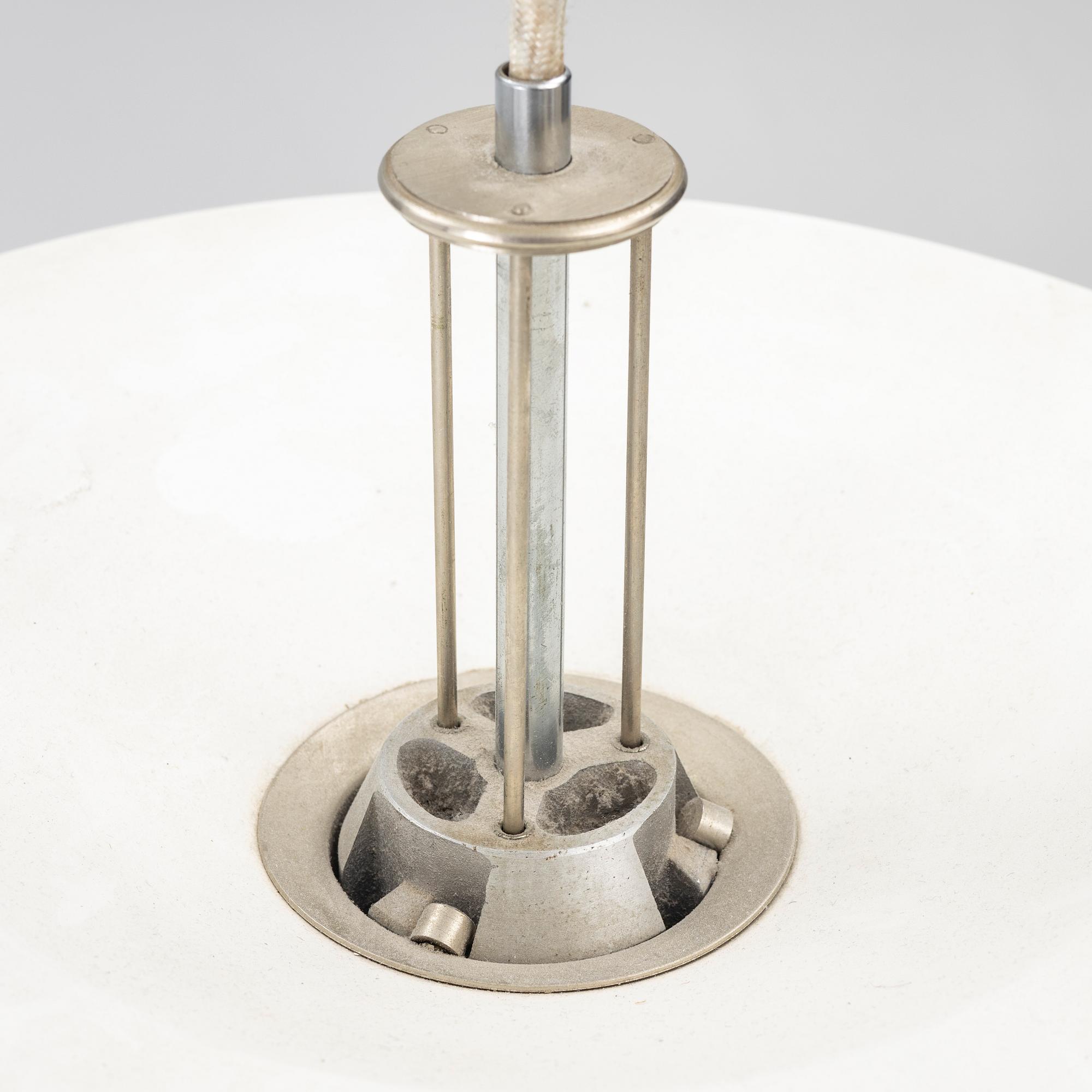 Poul Henningsen, taklampa, "PH Kontrast", Louis Poulsen, Danmark.