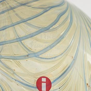 Oiva Toikka, An annual glass bird 'Cloud tern' signed O. Toikka Nuutajärvi 2007.