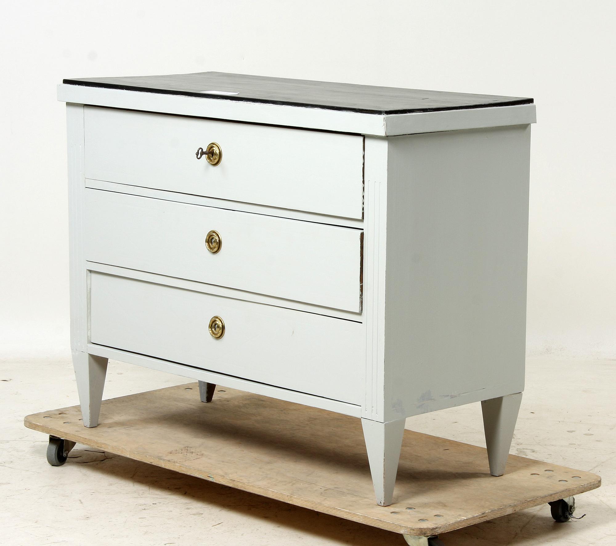 BYRÅ, sengustaviansk stil, 1900-talets första hälft.