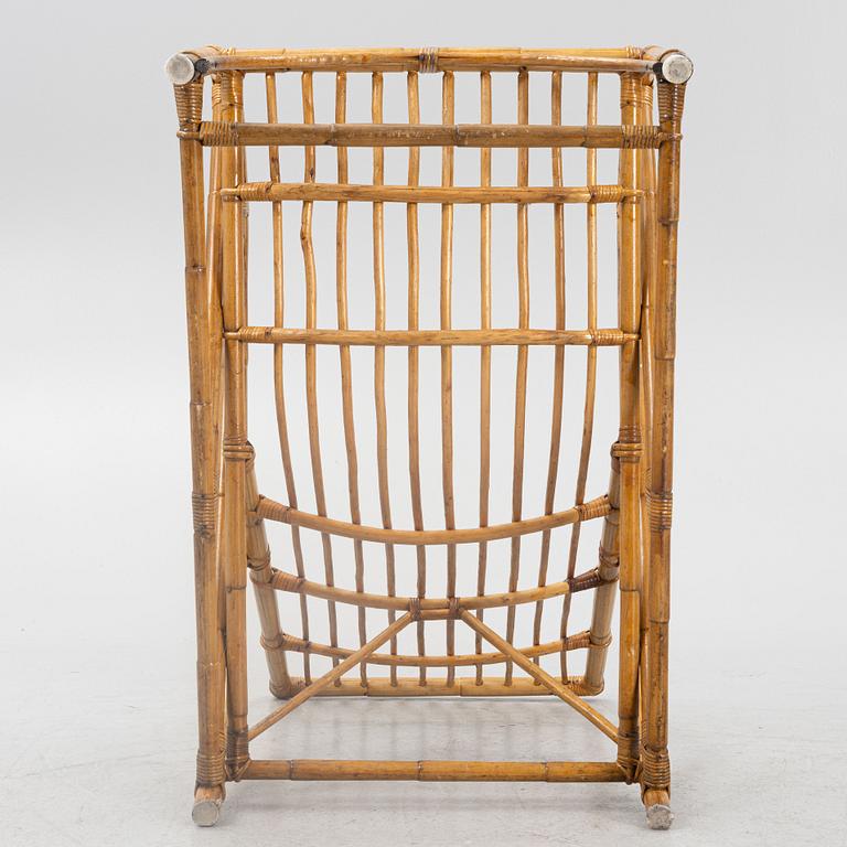 A bamboo lounge chair with ottoman, first half/mid 20th century.