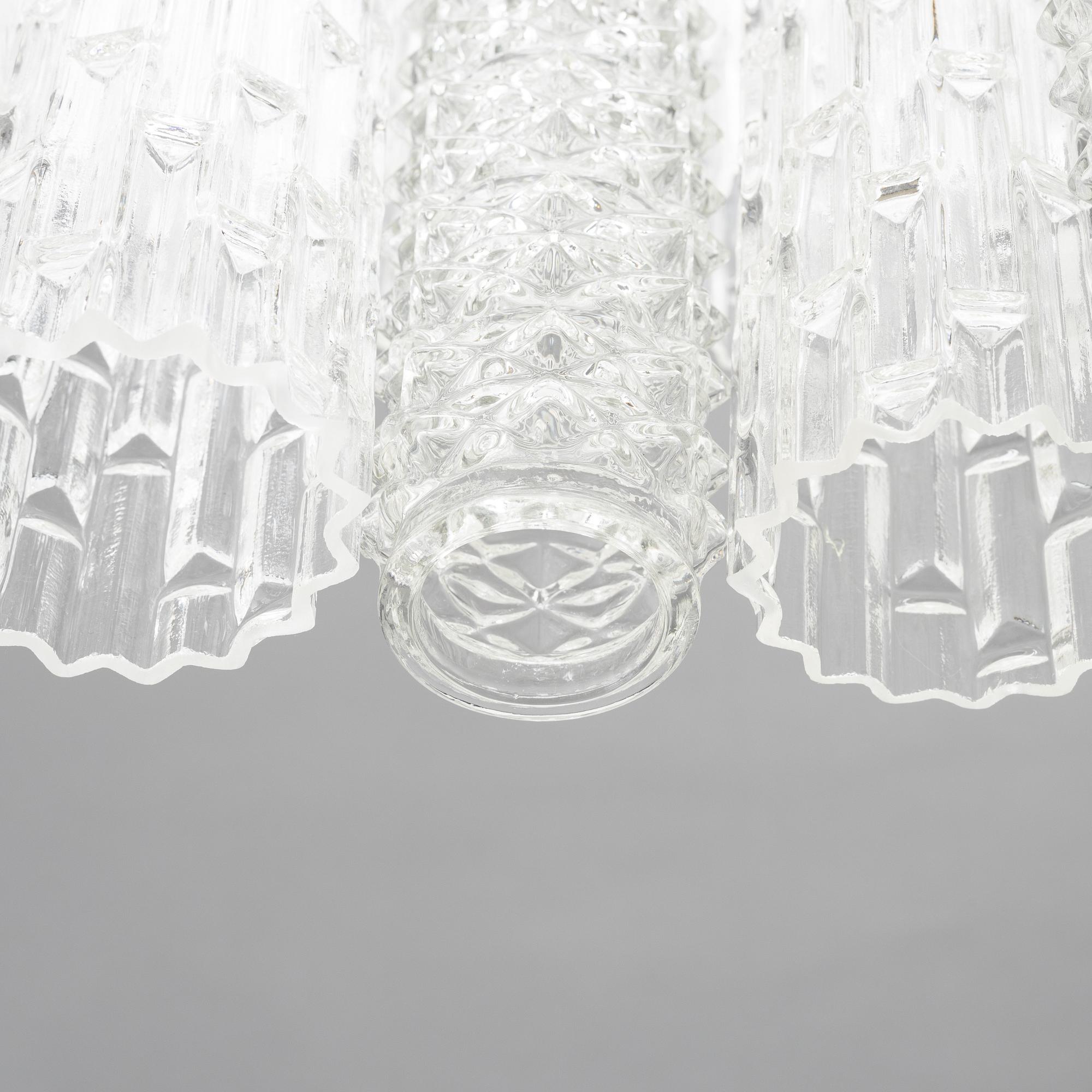 A chandelier, late 20th Century.