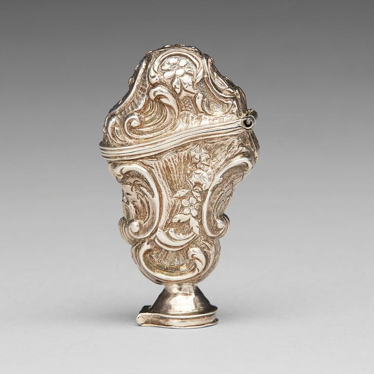 Jöran Stammer, luktdosa, silver, (verksam i Jönköping 1729-1752(-1754)). Rokoko.