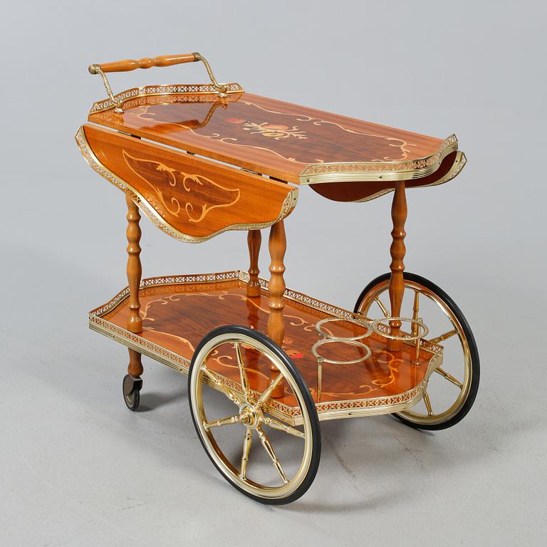 SERVERINGSVAGN, 1900-talets andra hälft.
