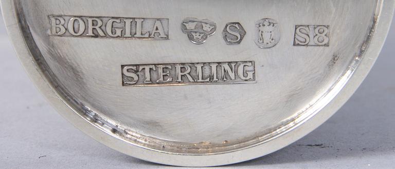BÄGARE, 3 st, silver. Bla Borgila, Stockholm 1944.