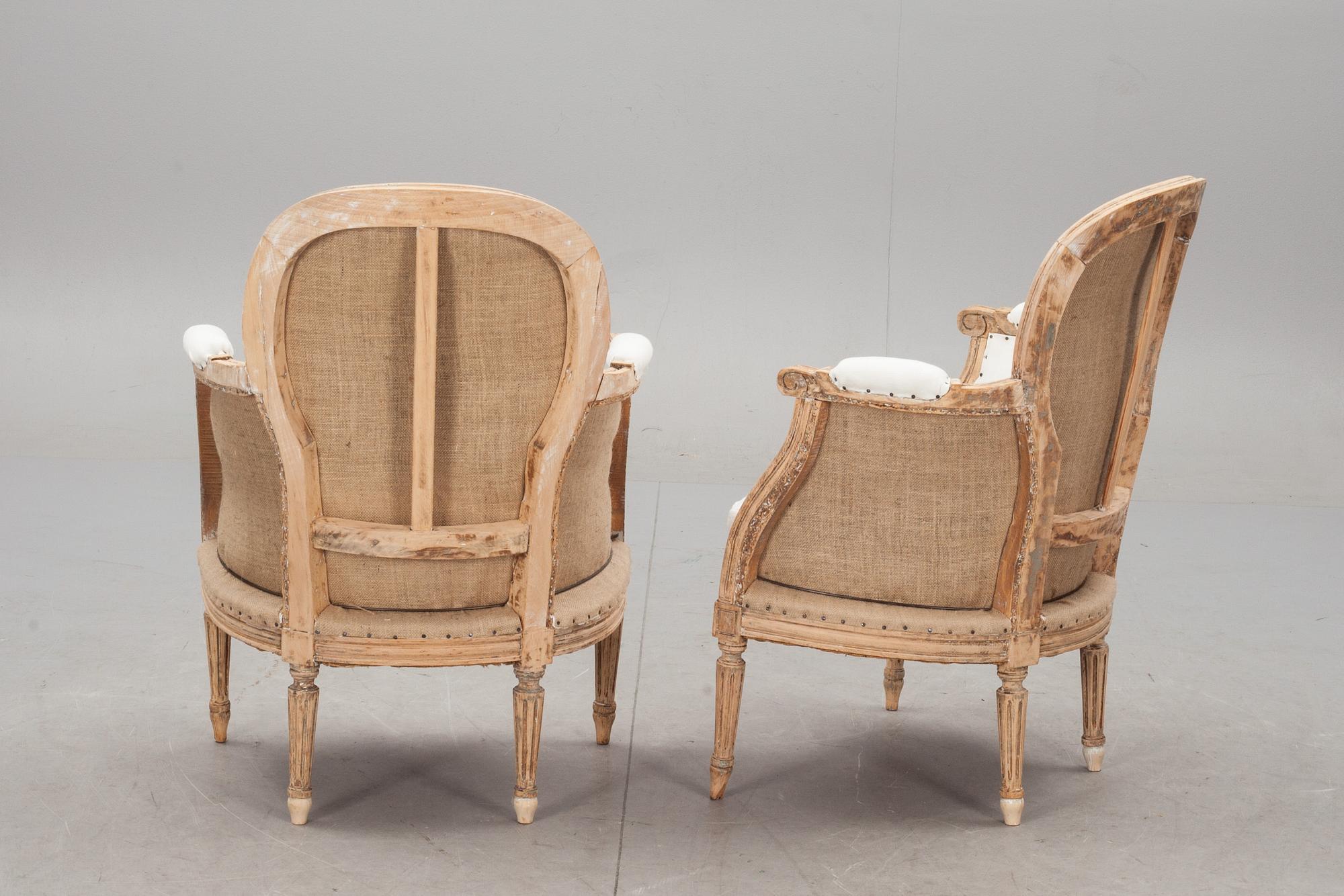 BERGÈRER, ett par, gustaviansk stil.