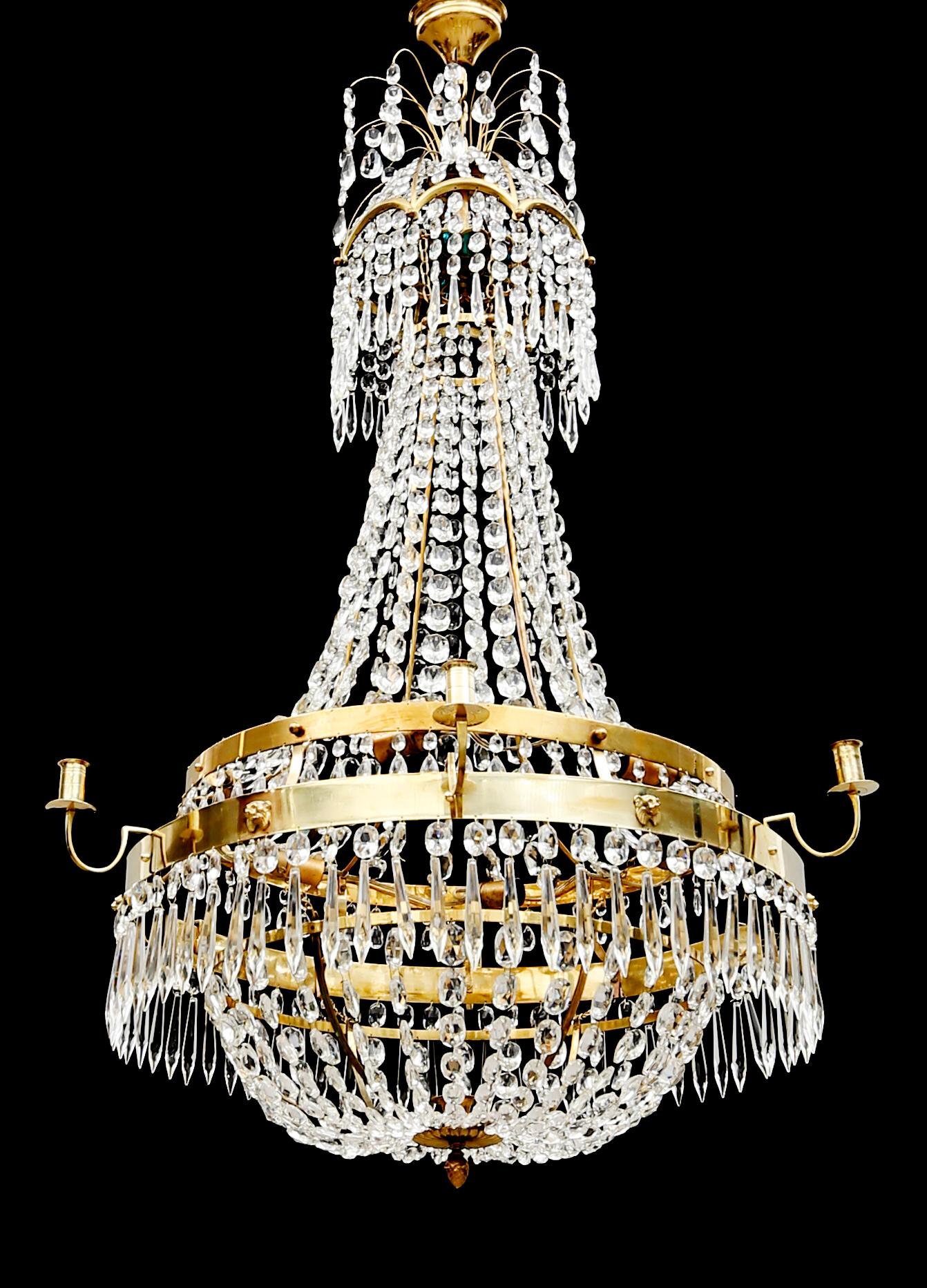 LJUSKRONA, gustaviansk stil, omkring år 1900. Höjd ca 120 cm.