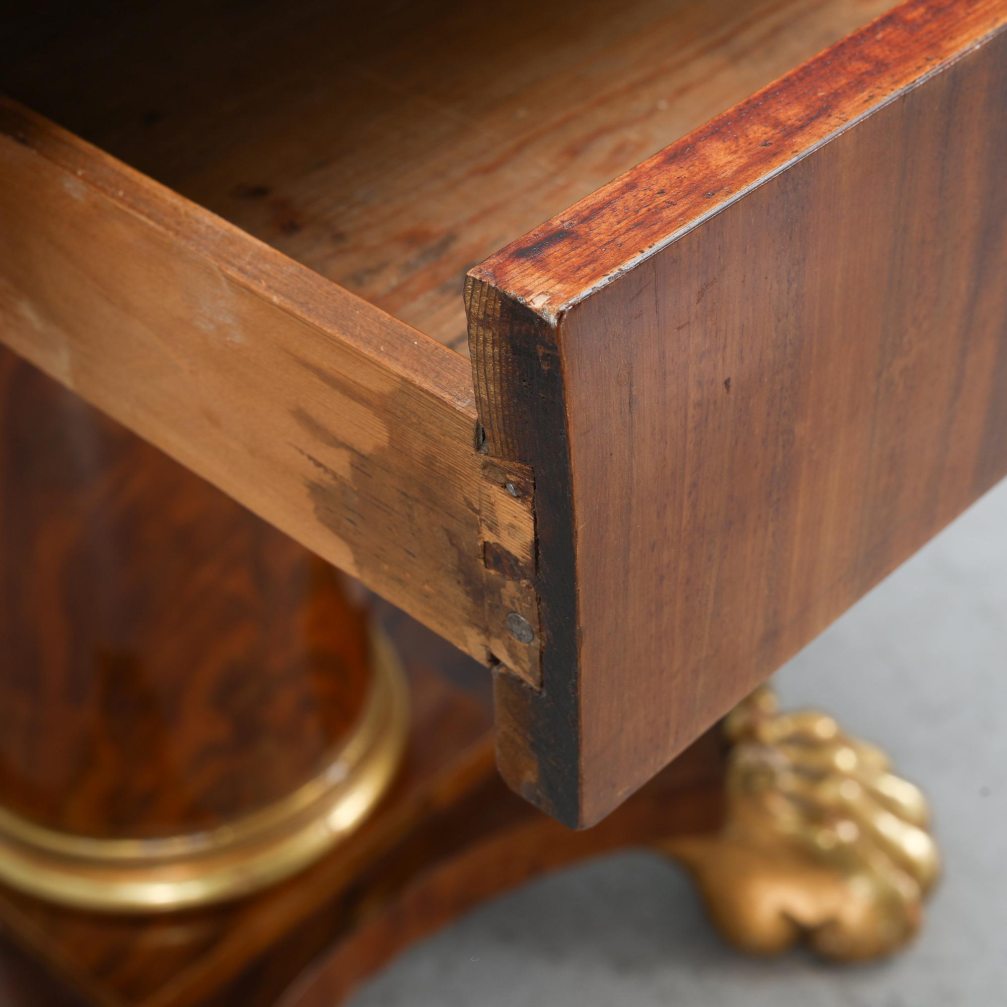 A center table, Karl Johan, first half of the 19th century.