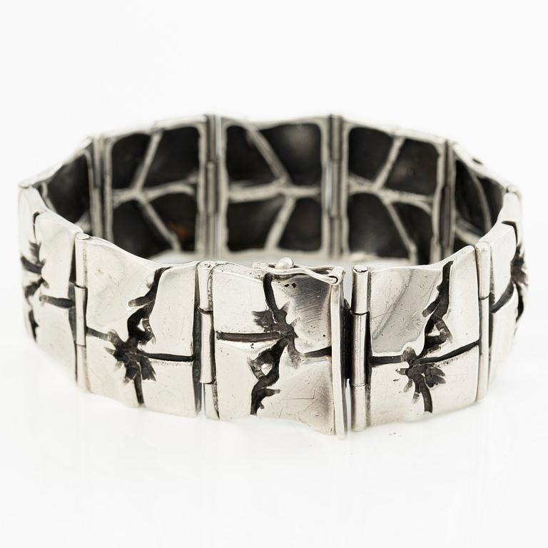 Bracelet, silver, hallmarked NM.