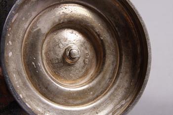 TÉ OCH KAFFESERVIS, 3 delar, silver, Gustaf Möllenborg Stockholm 1871. Tot vikt ca 3150 gram.