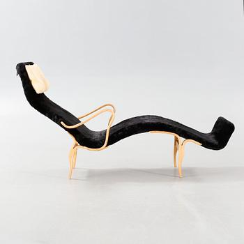 BRUNO MATHSSON, lounge chair, "Pernilla", made in the middle of the 20th century.