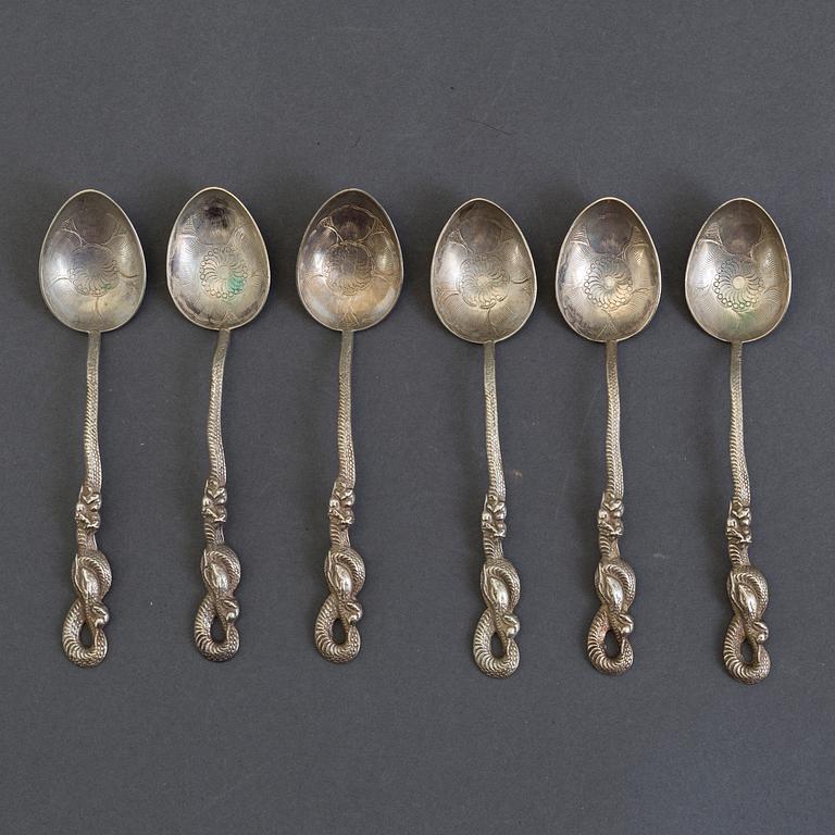 Six old Nagasaki Japanese low halt silver spoons, early 20th century.