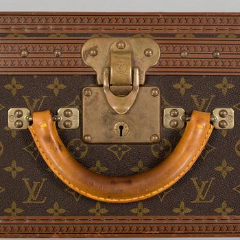 RESVÄSKA, Louis Vuitton.