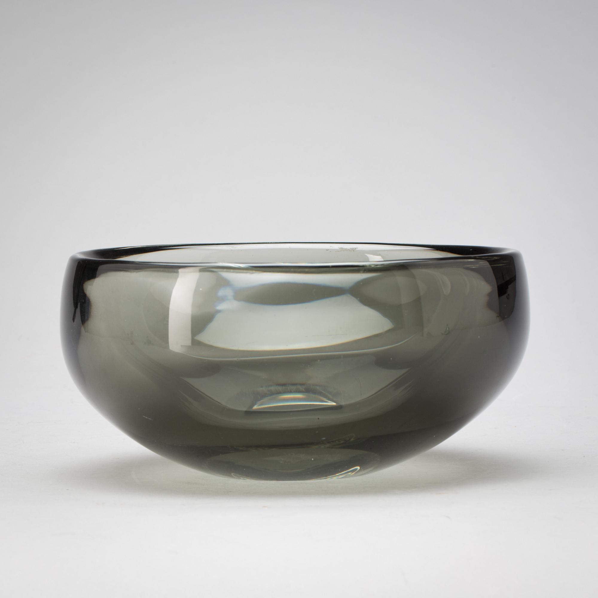 SKÅL, glas, Sven Palmqvist Orrefors. Signerad och numrerad 3966/1.