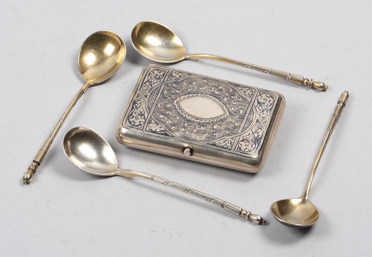 CIGARETETUI, SAMT TESKEDAR, 4st , silver, Ryssland.
