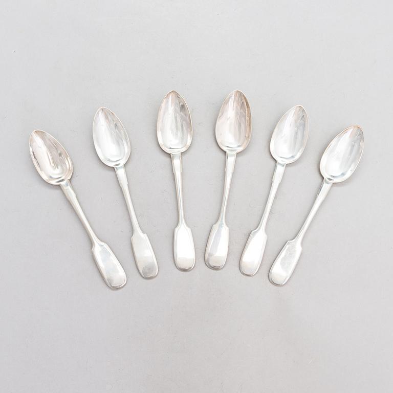 Dessertskedar, 6 st, silver, bl.a. Morosov, Ryssland kring sekelskiftet 1900.