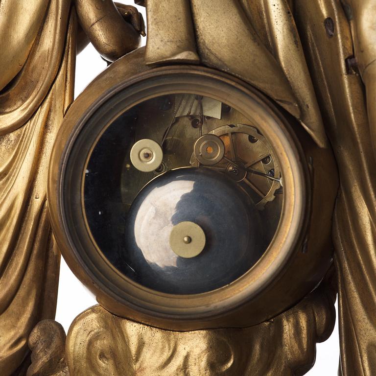 A French mantel clock, first half of the 19th century.