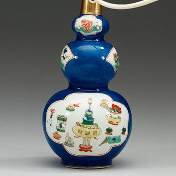 VAS, porslin, Qing dynastin 1700-tal.