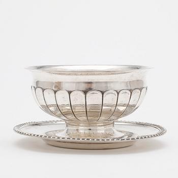 SÅSSKÅL, silver, Svea Svensson, Stockholm, 1910. Vikt ca 366g.