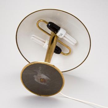 Paavo Tynell, Bordslampa, modell 5061, Idman 1900-talets mitt.