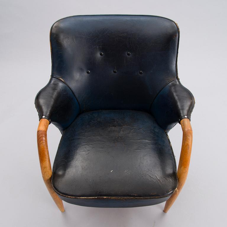 Carin Bryggman, A 1950s armchair for Kirjopuu, Finland.