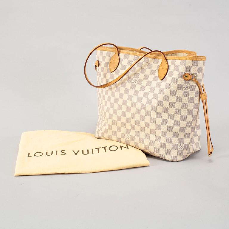 LOUIS VUITTON, a Damier Azur 'Neverfull MM' handbag, 2013.