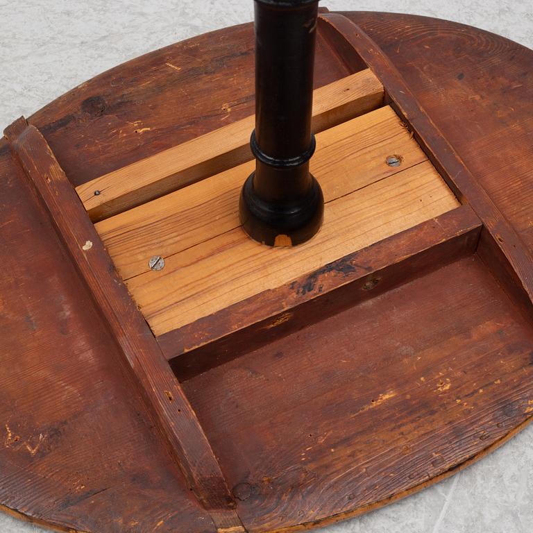 Table, 19th century.