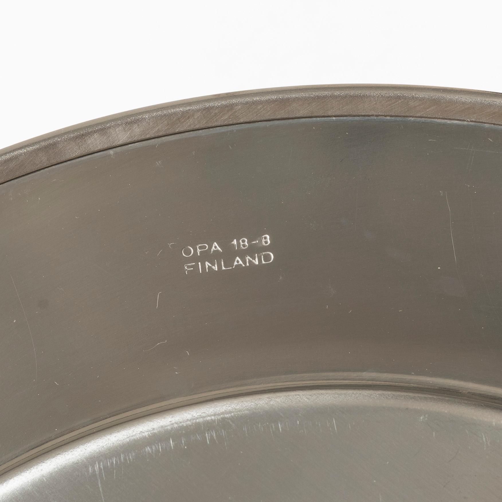 Timo Sarpaneva, kuverttallrikar, 12 st samt praktfat, OPA, Finland 1900-talets senare del.