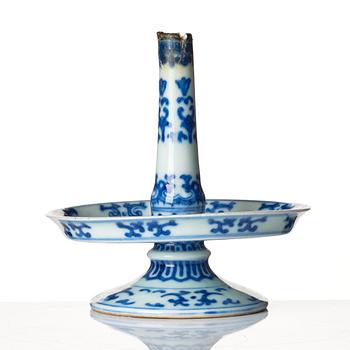Rökelsehållare, porslin. Qingdynastin, 1800-tal.