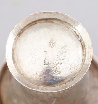 BÄGARE, silver, Henrik Nourin, Norrköping 1770. Vikt ca 61 gram.