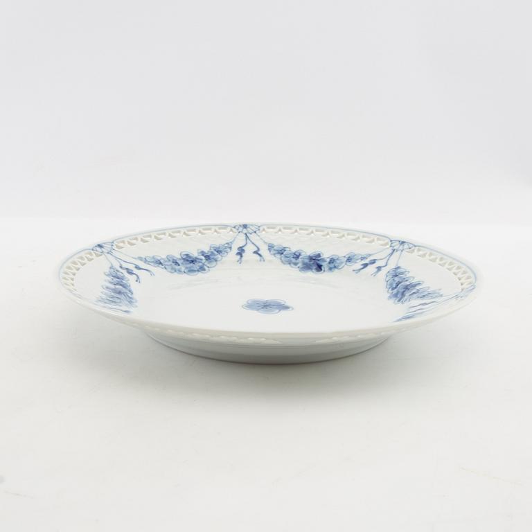 Harriet Bing, service, 30 pieces, "Empire", Bing & Grøndahl, Denmark.