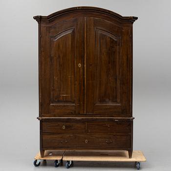 A rococo-syle cabinet from the first half of the 20th century.