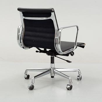 Charles and Ray Eames, an 'EA 117' office chair for Vitra.