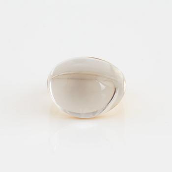 966. An 18K gold H Stern ring set with a cabochon-cut rock crystal.