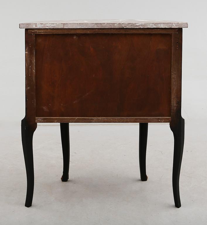 BYRÅ, Louis Seize-stil, 1900-talets första hälft.
